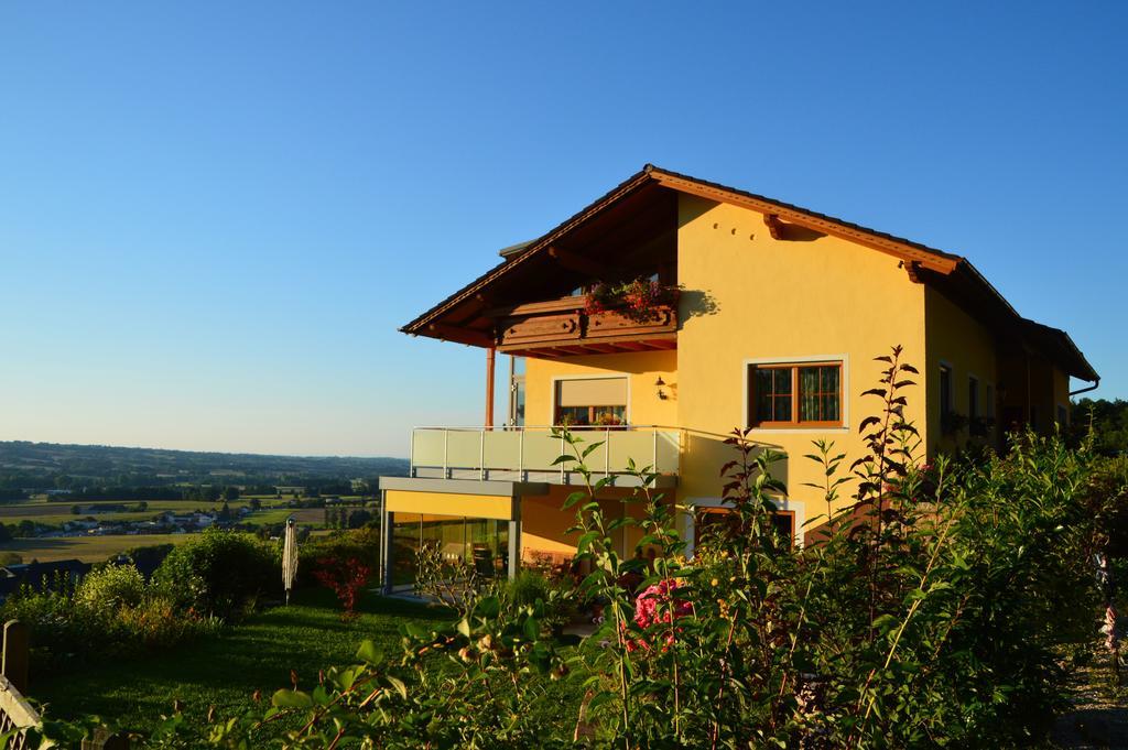 Haus Margit Apartment Schlierbach Exterior foto
